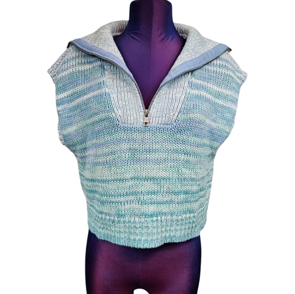 525 America Light Blue Ombre Knit Layering Sweater Vest Size Small Women's‎ A10 - Picture 1 of 9